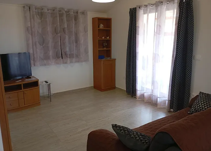 Nika\'S Sea View Oasis